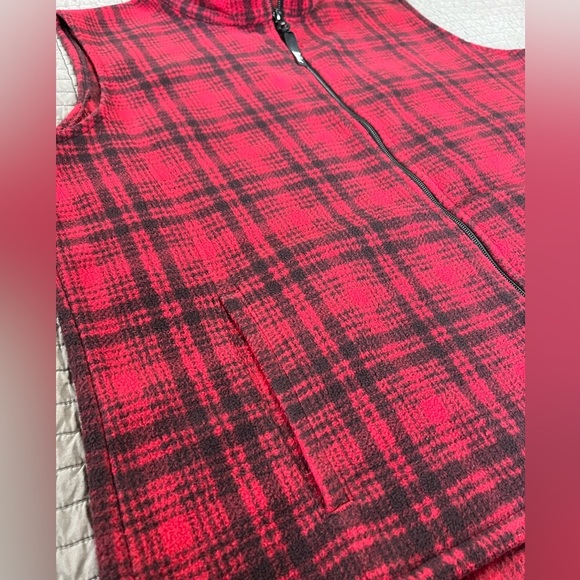 Woolrich Red Plaid Fleece Zip Vest Size XL - Picture 11 of 13